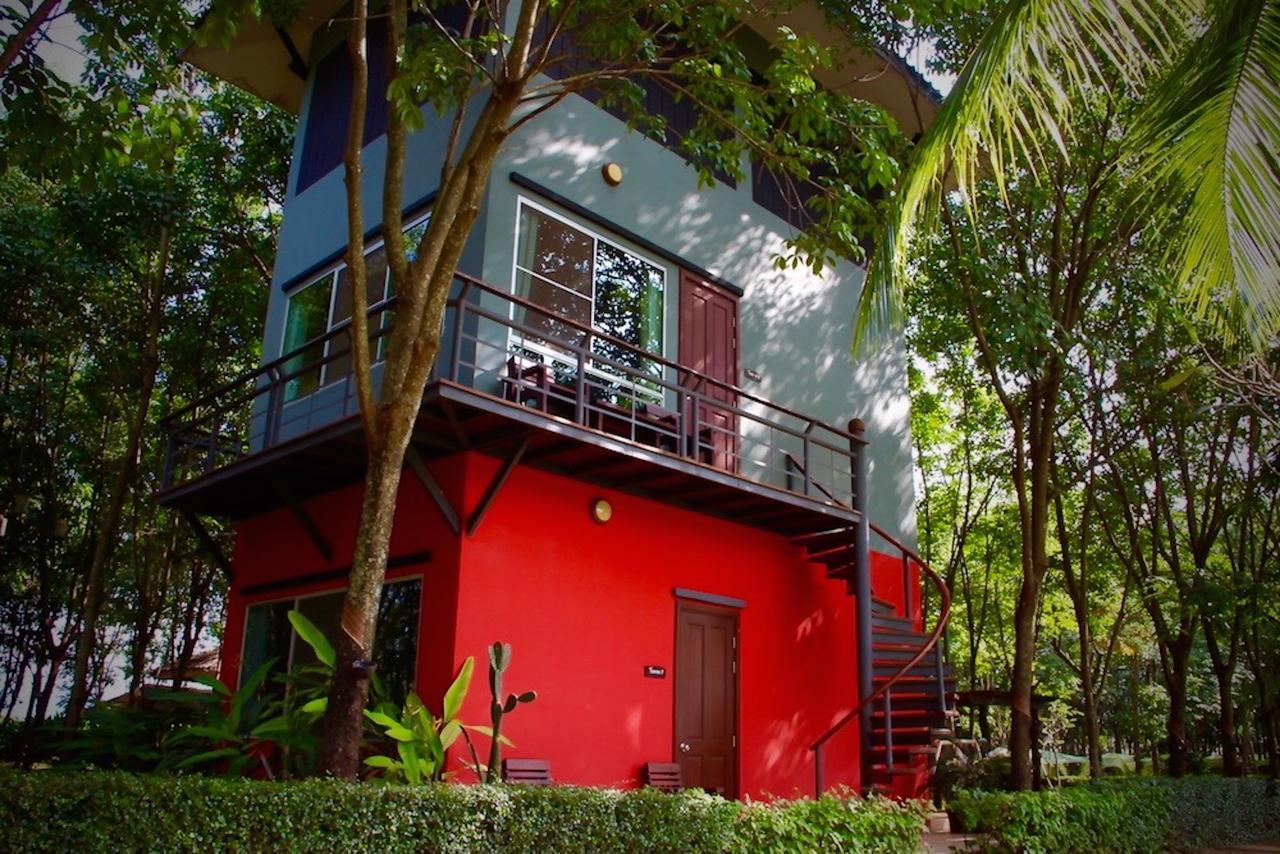Singha Rubber Tree Hotel Ban Huai Maenam Noi Exterior photo