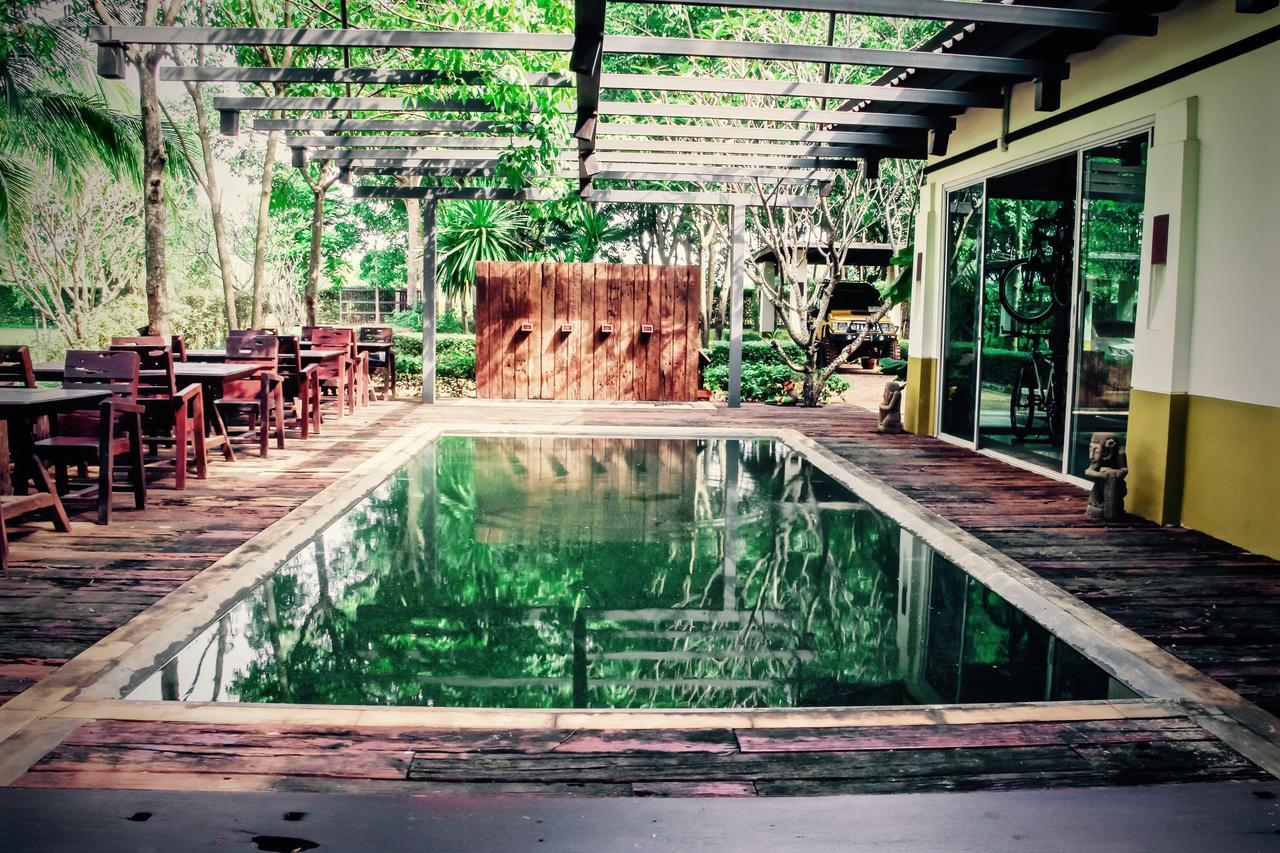 Singha Rubber Tree Hotel Ban Huai Maenam Noi Exterior photo