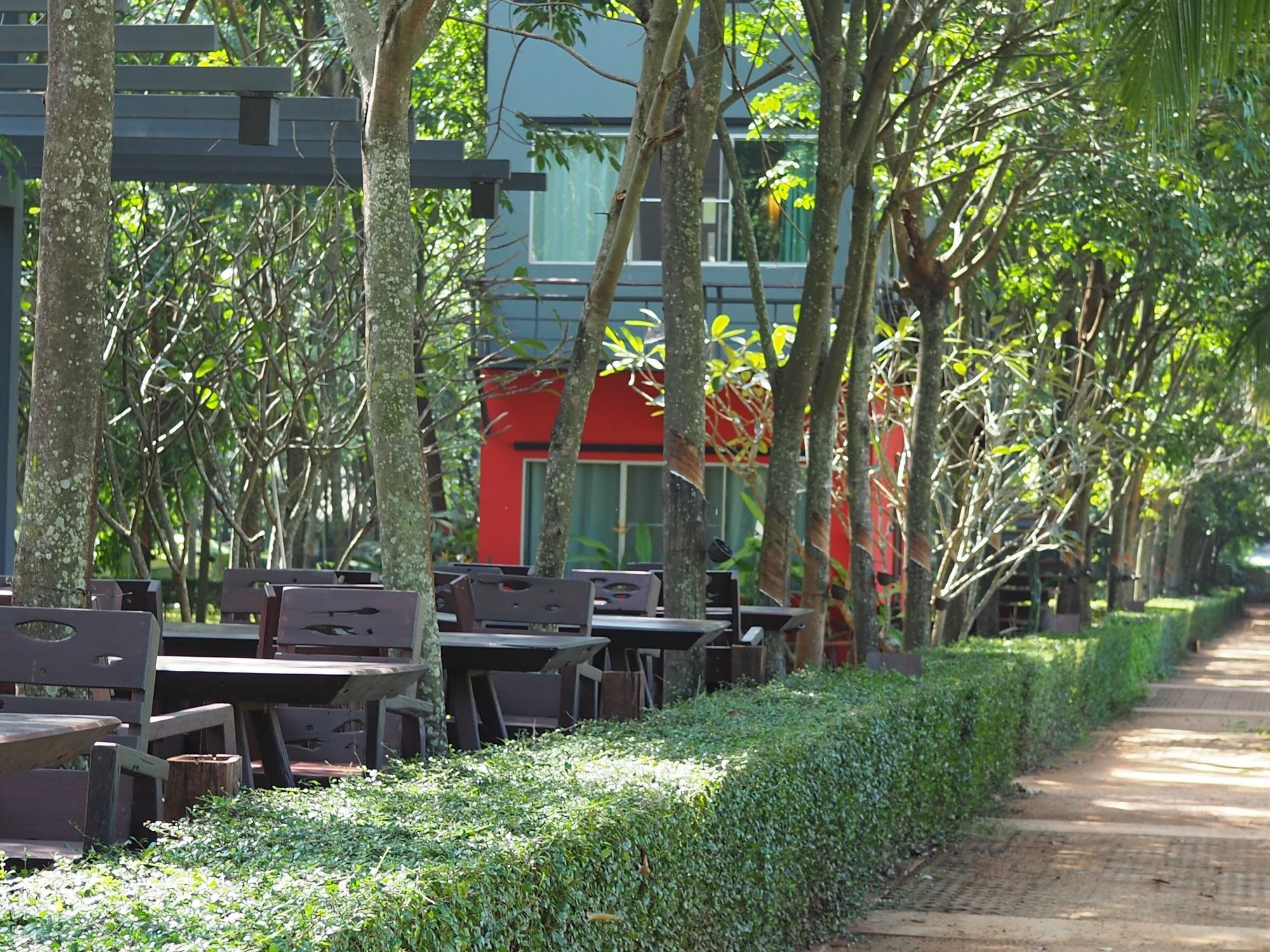 Singha Rubber Tree Hotel Ban Huai Maenam Noi Exterior photo