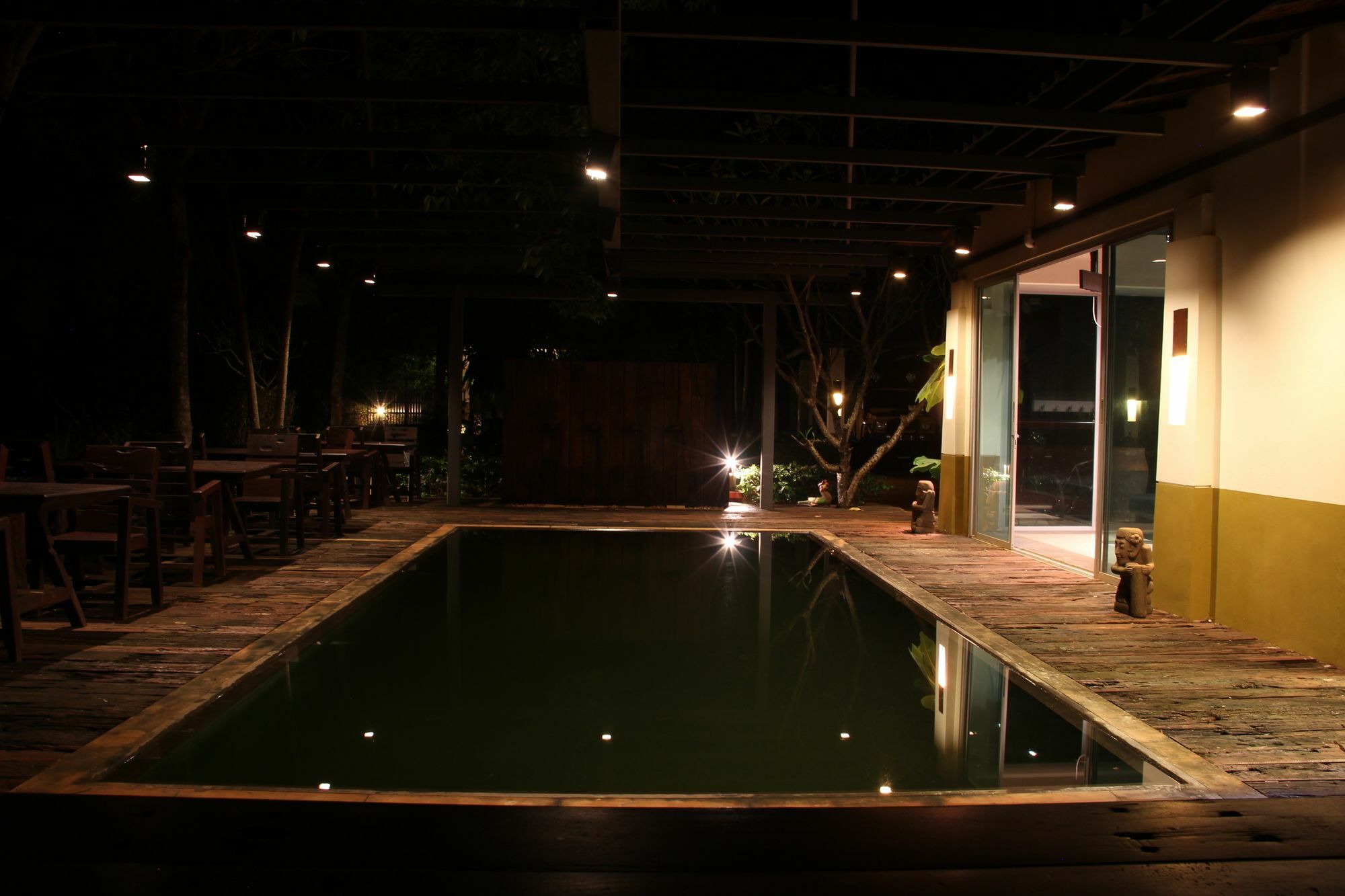 Singha Rubber Tree Hotel Ban Huai Maenam Noi Exterior photo