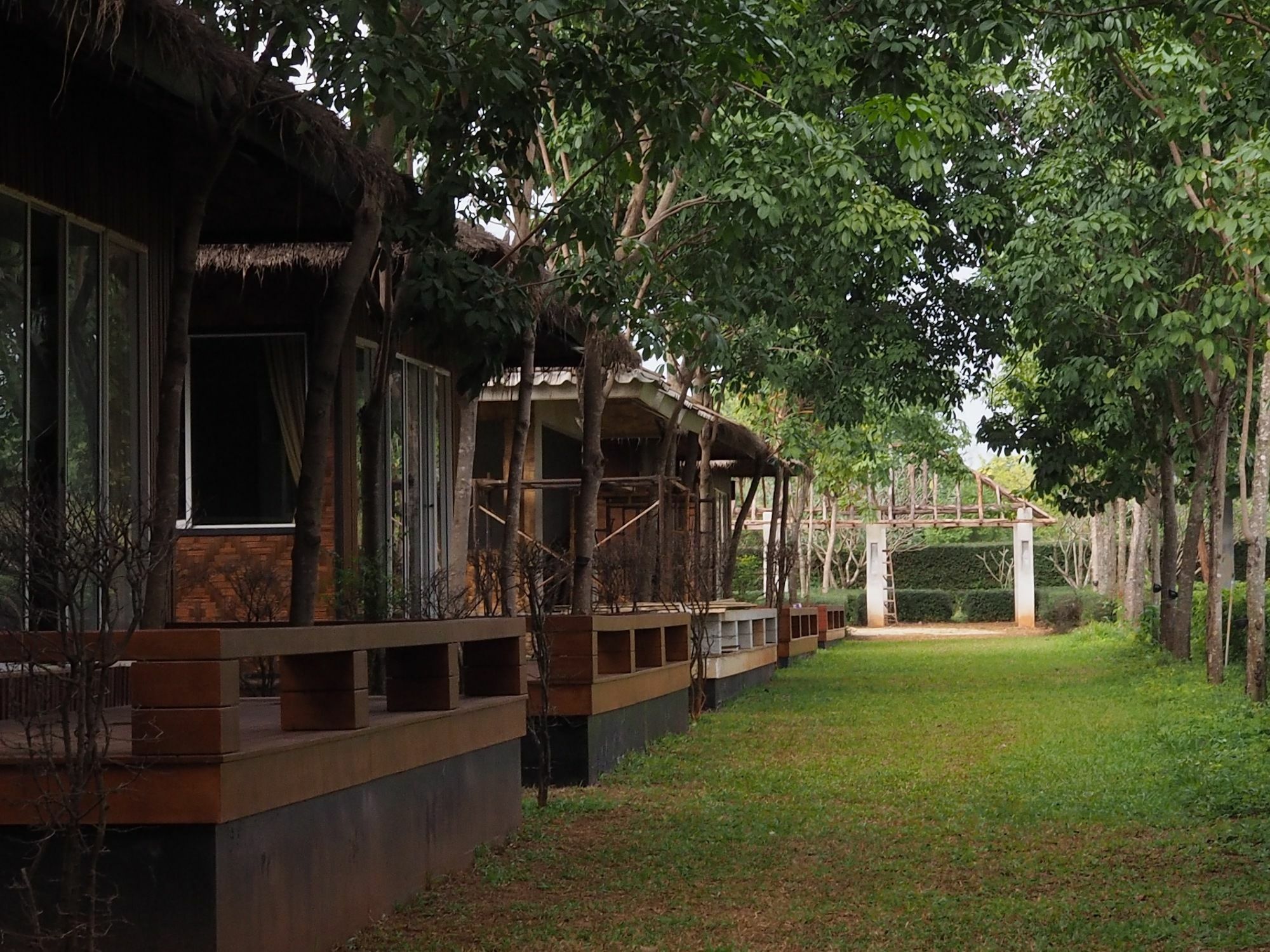 Singha Rubber Tree Hotel Ban Huai Maenam Noi Exterior photo