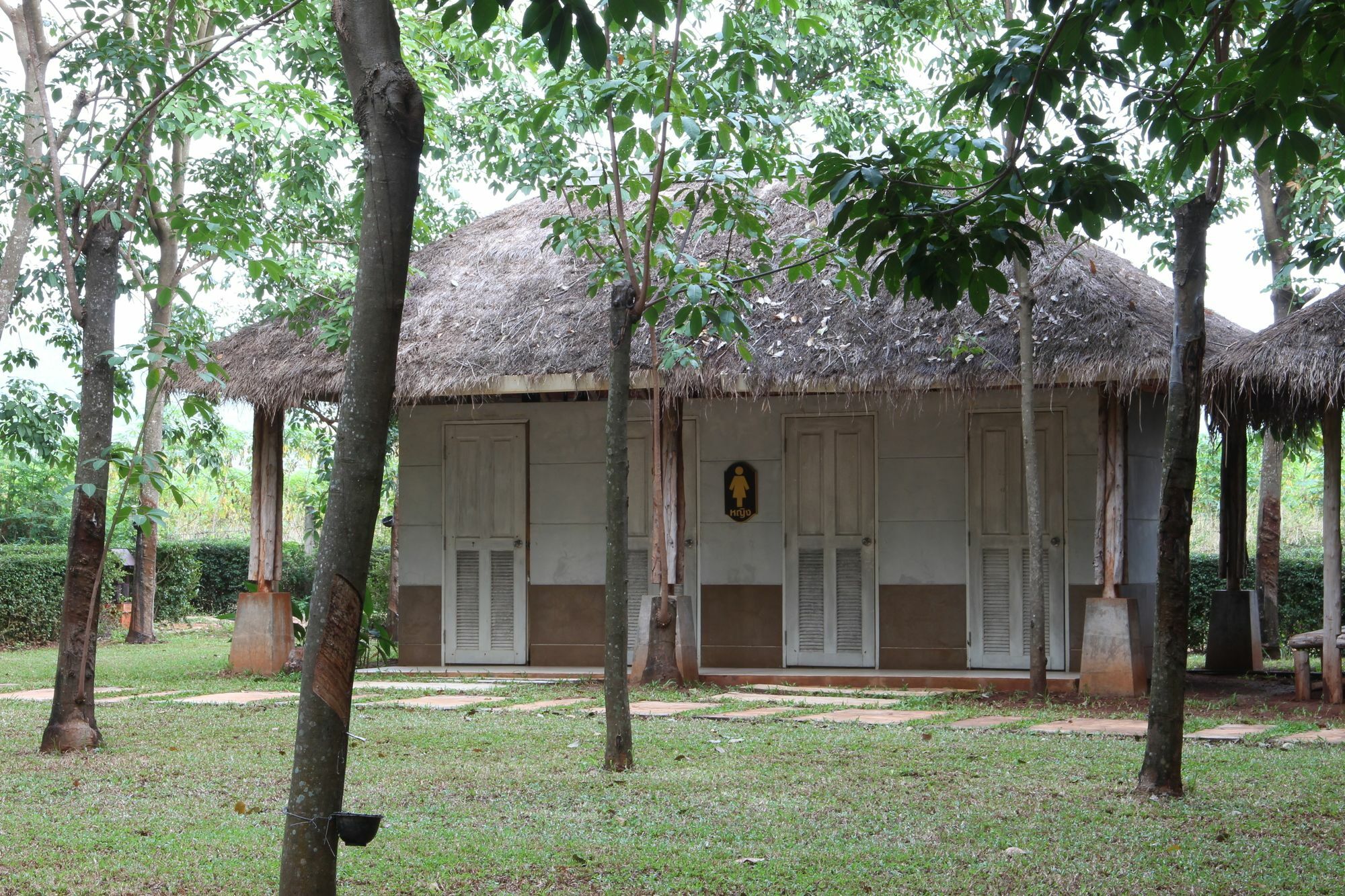 Singha Rubber Tree Hotel Ban Huai Maenam Noi Exterior photo
